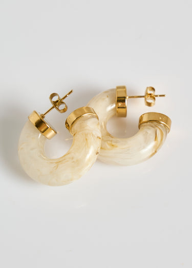 Boucles d'oreilles créoles acier résine Beige
