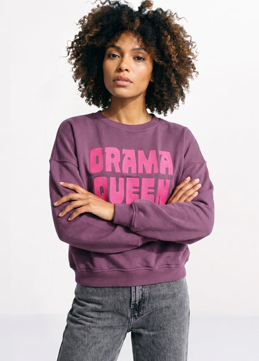 Sweat col rond, message Drama Queen Bordeaux/fuchsia