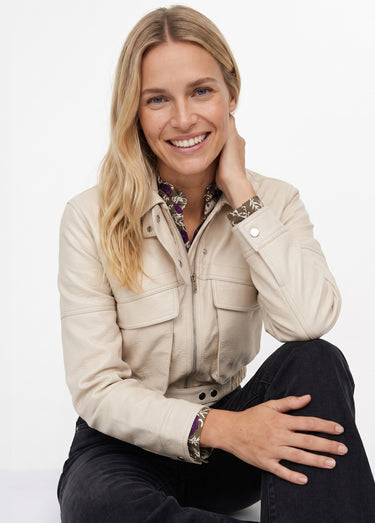 Blouson simili cuir, taille élastiquée Ecru