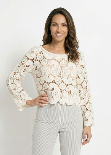 Pull court ajouré en crochet, col rond Ecru
