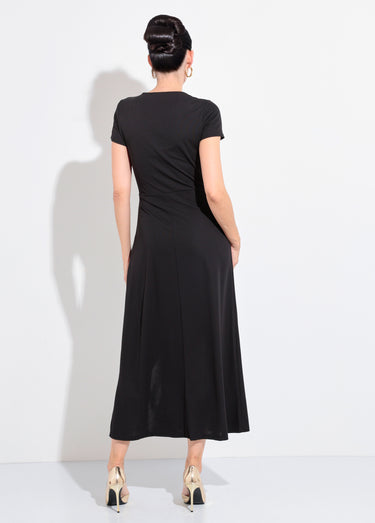 Robe longue en maille fluide détail bijou Noir