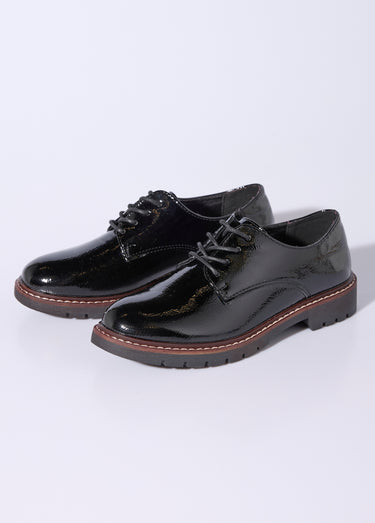 Derbies vernis tendance à lacets Noir