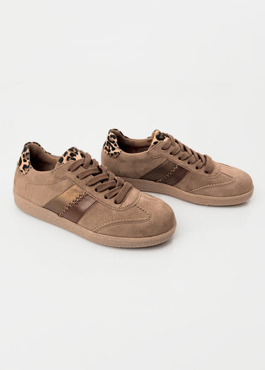 Baskets en cuir suédé, détails léopard Marron