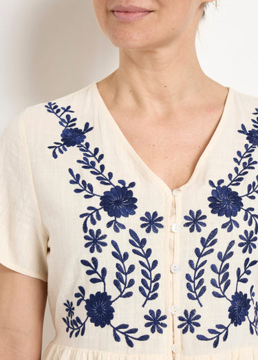 Robe coton boutonnée broderies fleurs Blanc