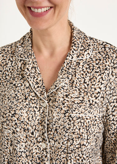 Pyjama col tailleur et manches longues Leopard