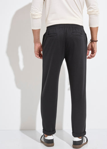 Pantalon coupe ajustée bas à revers Noir