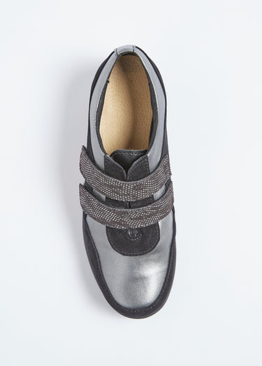 Baskets scratchées largeur confort cuir Noir