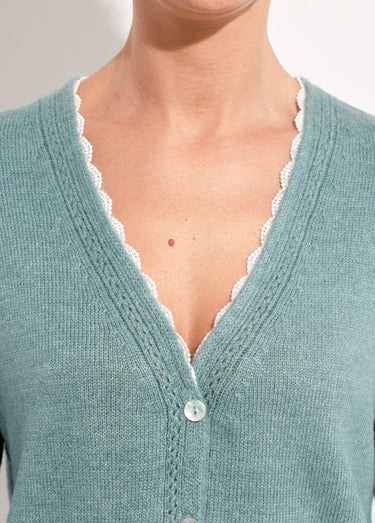 Gilet boutonné col V ajouré et macramé Opaline