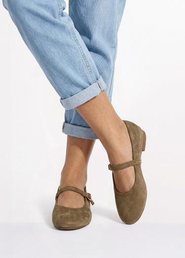 Ballerines babies plates façon cuir suédé Kaki/Beige