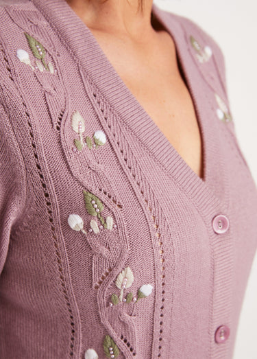 Gilet long boutonné brodé perlé col V Cyclamen